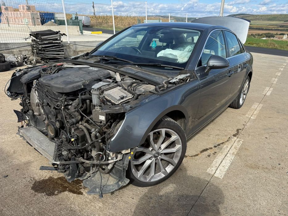 Dezmembrez Audi a4 b9 2019 berlina Gri LX7R 2.0 tdi DEUA cutie automata TBZ