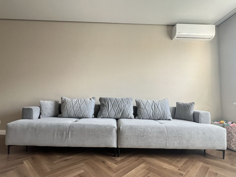 Продам диван 3.5 метра идельный