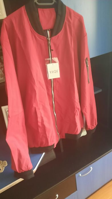 Vand geaca/haina fâș tip bomber noua