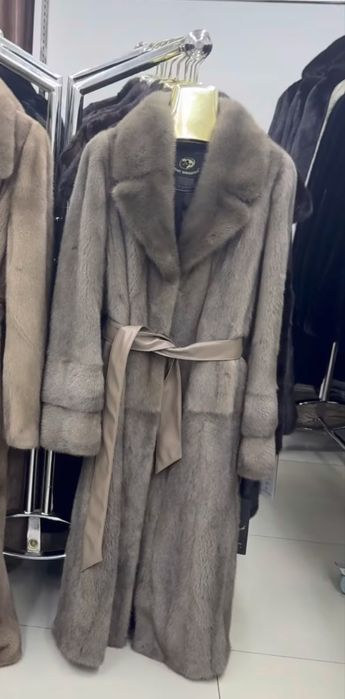 Шикарная новая шуба