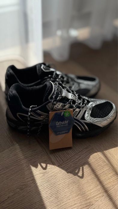 Продаю кросовки New balance и Asics оригинал