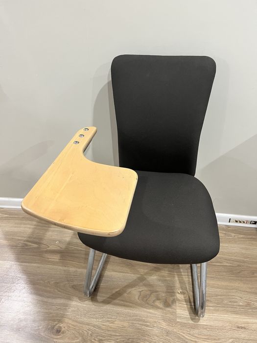 Стул с подлокотником 5 штук