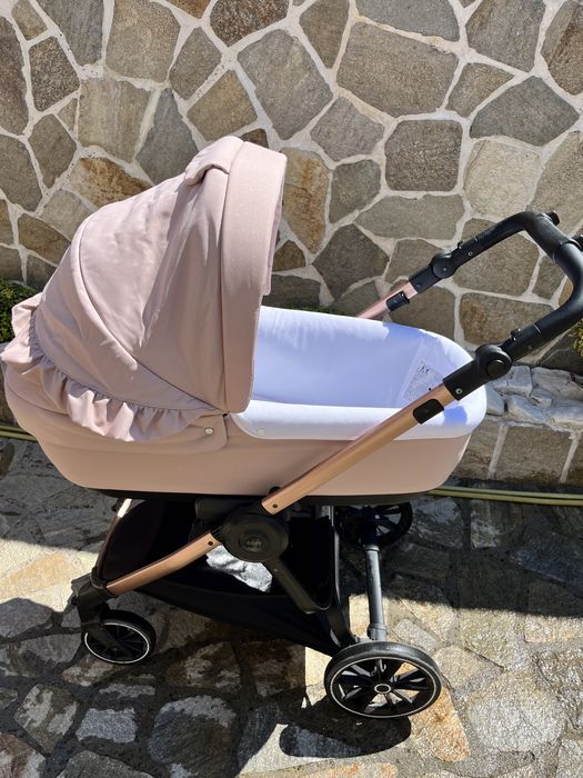 Бебешка количка Cam