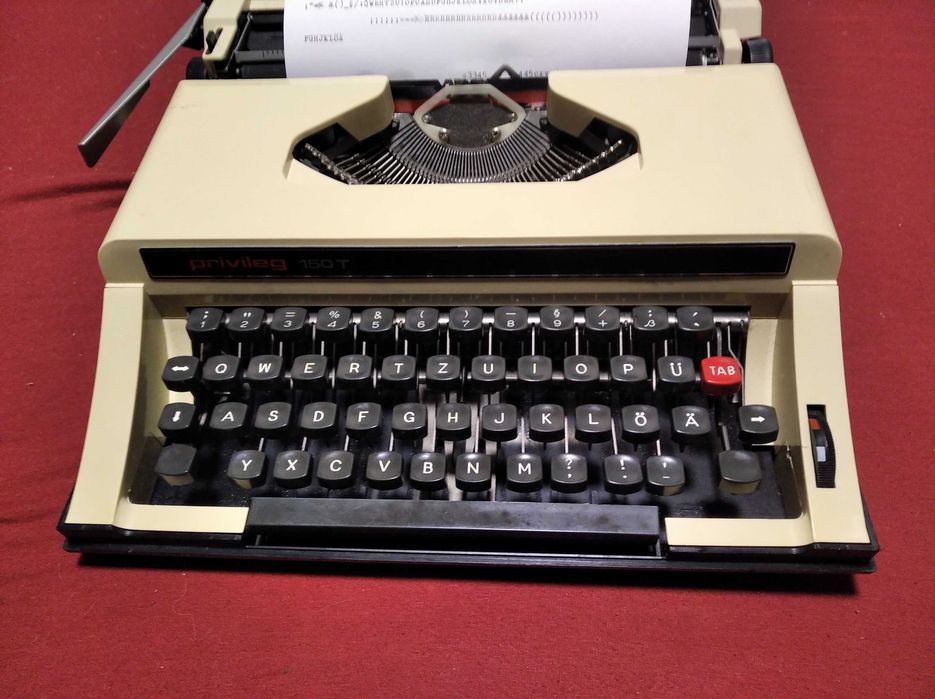 masina de scris portabila, manuala Privileg