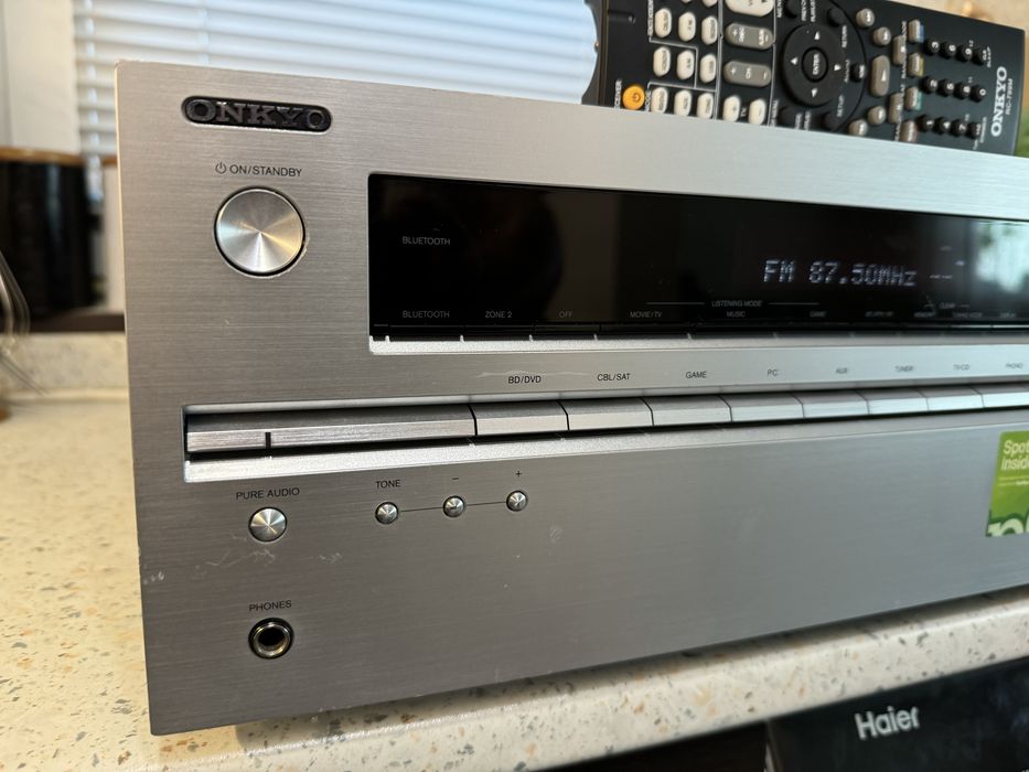Onkyo TX-NR626 Bluetooth Wi Fi качествен ресивър