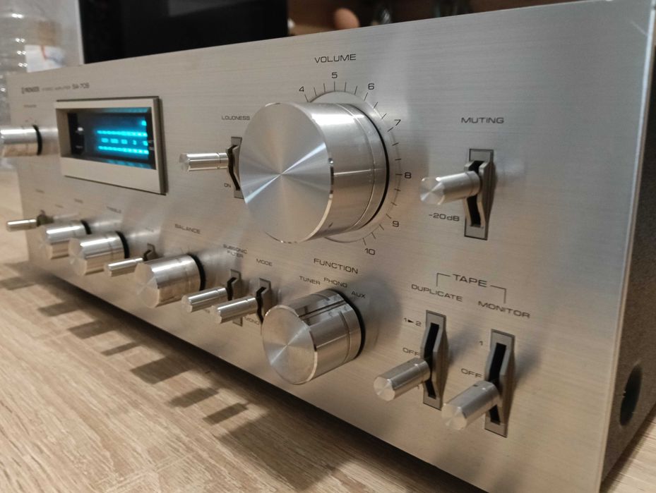 Усилвател Pioneer SA 708