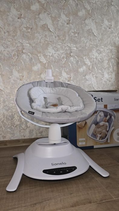 Бебешка люлка 2 в 1 с кош Lionelo Bella