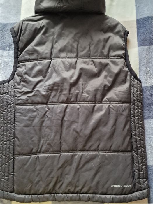 Продам мужскую жилет