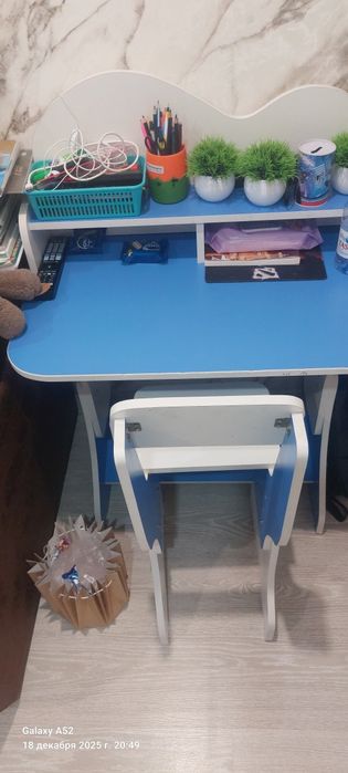 Продам ученическую парту