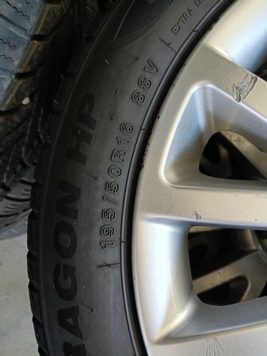 3 buc. jante renault 16" cu cauciucuri  M+S 195 50 16