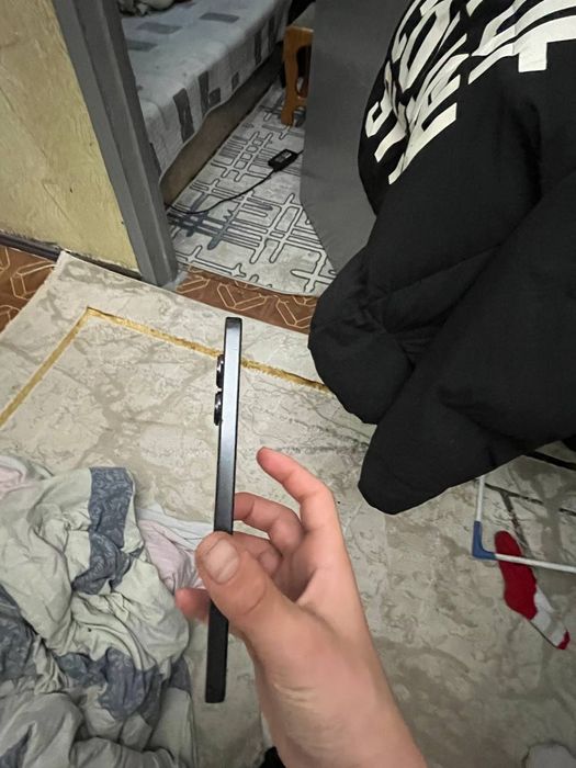 продам Redm notei 13 pro с коробкой