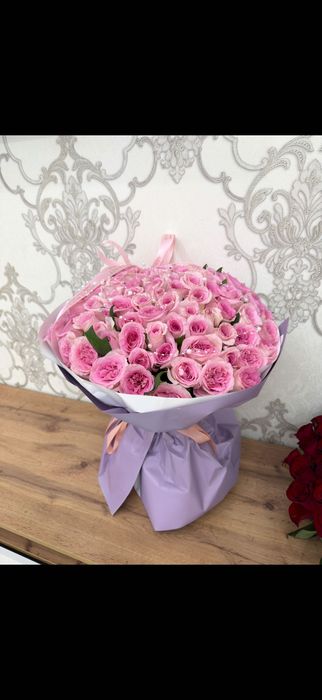 Красивый букет из 101 розы