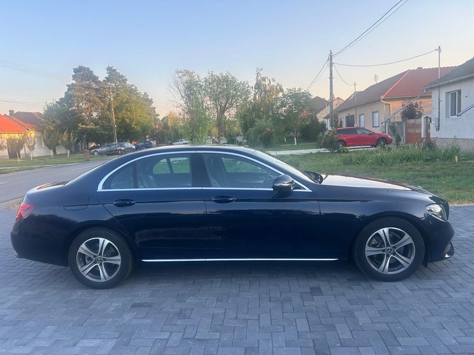 MERCEDES-BENZ E-Class 2019 — imagine 3