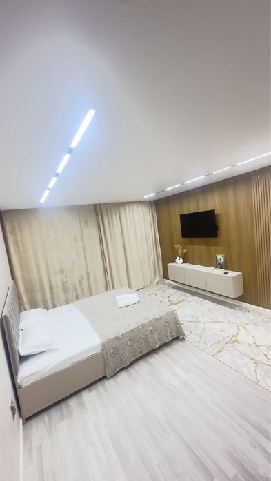 По суточно по часам сдам кввртиру в центре