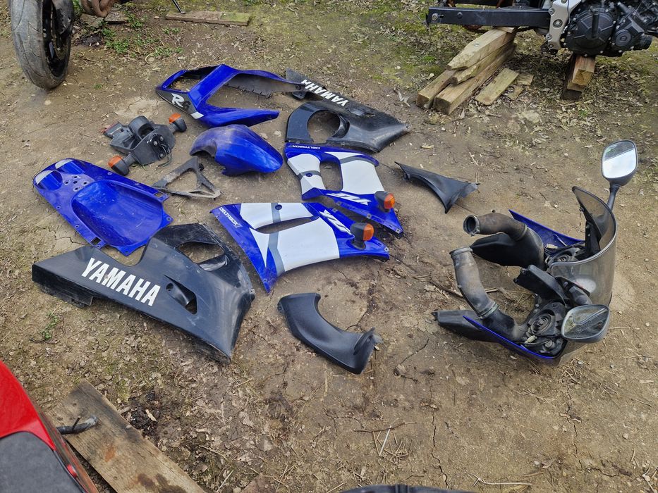 Vand Set Carene Yamaha YZF R6  2001