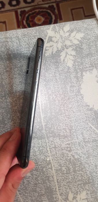 Iphone x 256 rangi qora