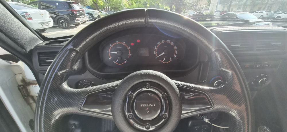 Продаётся Нива 4х4, 5ти дверная