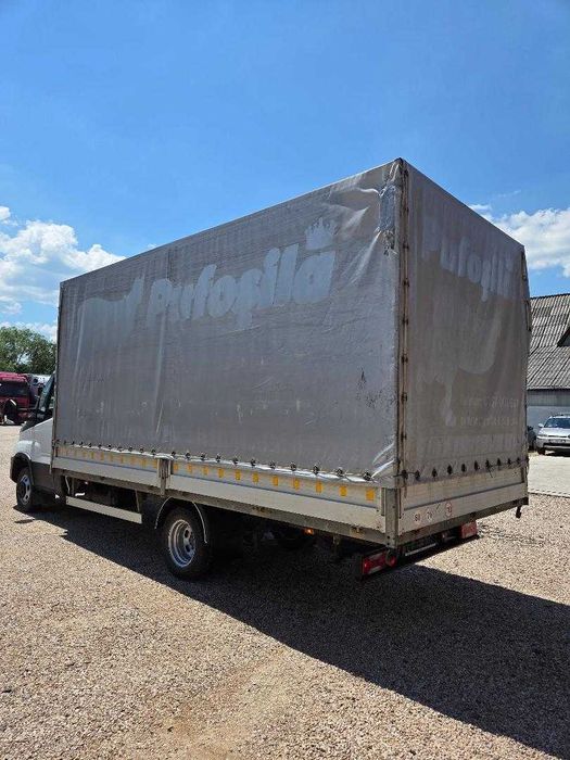 iveco daily an 2021   inmatriculat prelata 5 m lungime axa  spate dubla  impecabil  categ B