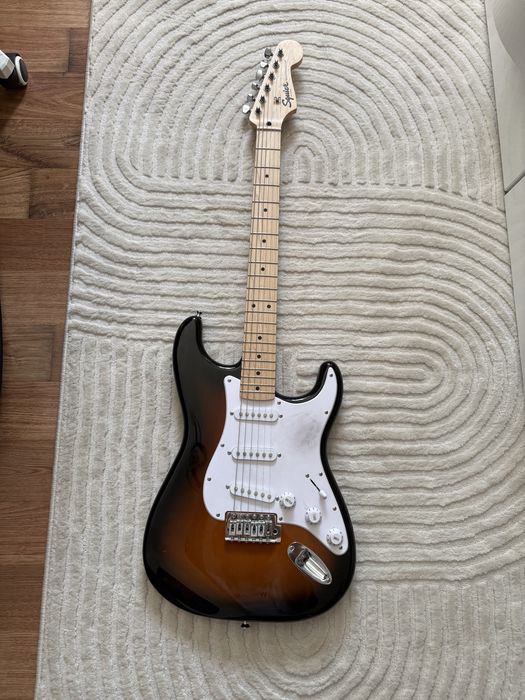 Chitara electrica Fender Stratocaster by Squier