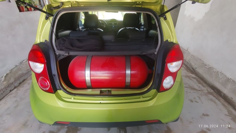 Продается Спарк 2015