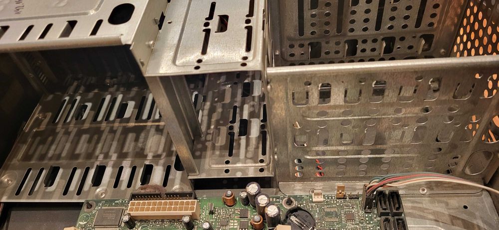 Кутия за Компютър