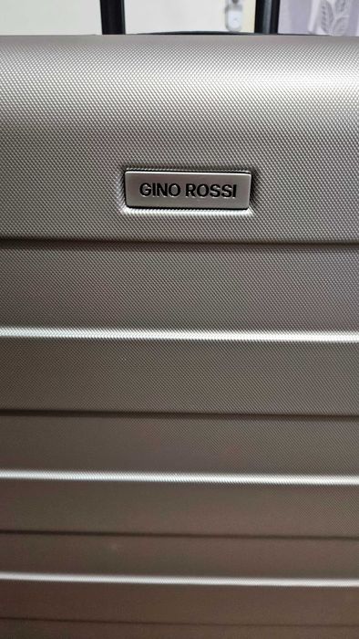 Голям куфар Gino Rossi
