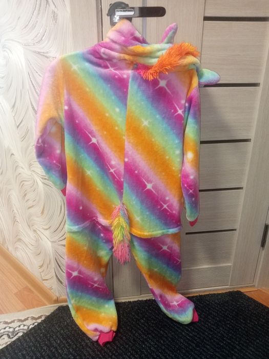 Продам на девочку.