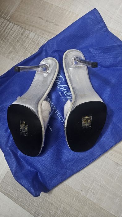 Pantofi competiție Bikini noi