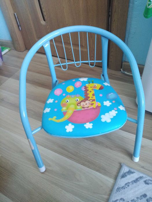 Детско столче запазено