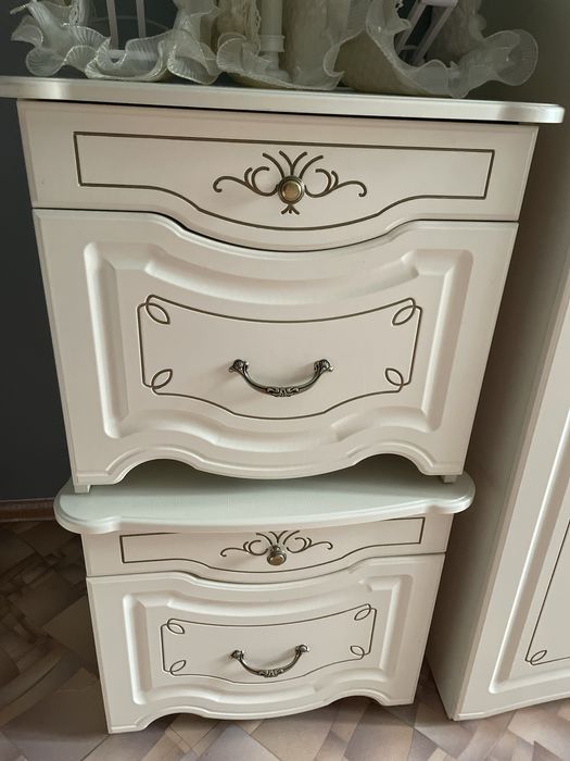 Продам спальный гарнитур