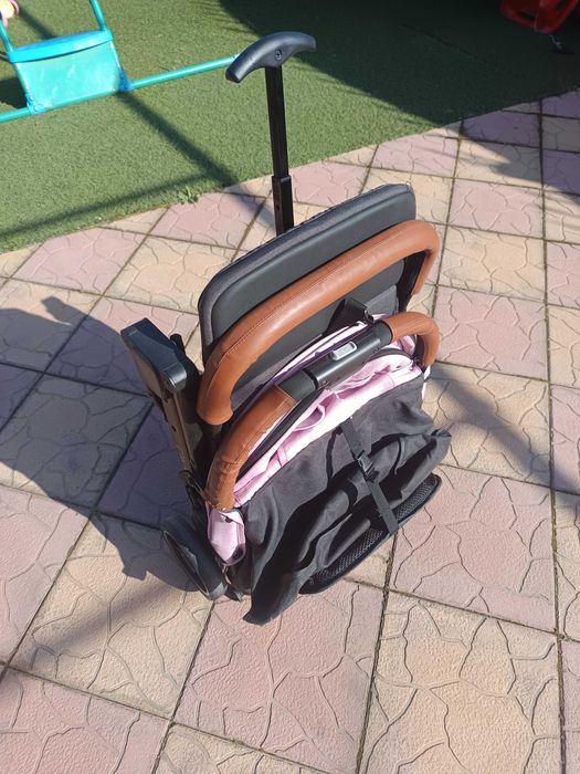 Căruț sport tip troller