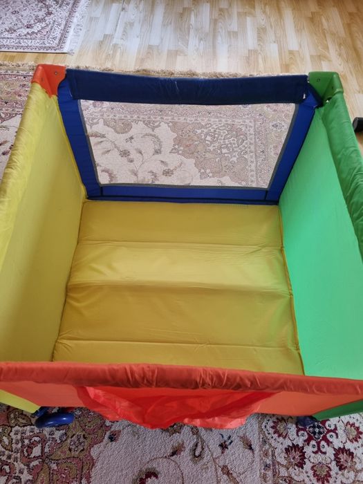 Продам игровой манеж