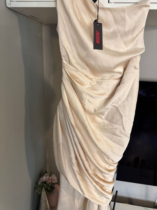 Официална рокля сатенена дълга Misspap