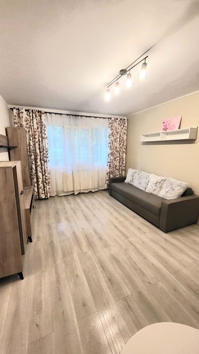 2 camere piața Astra, Renovat