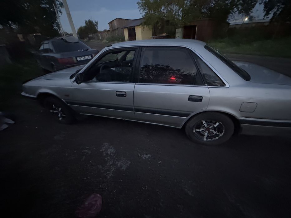 Продам мазду 626 GD