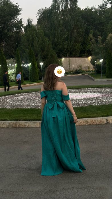 Вечернее платье дизайнерское S-M