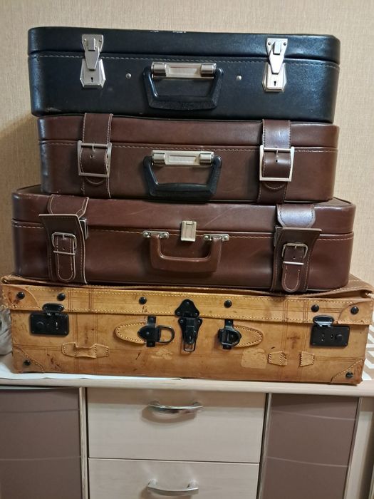 Продам чемоданы раритет дорожные