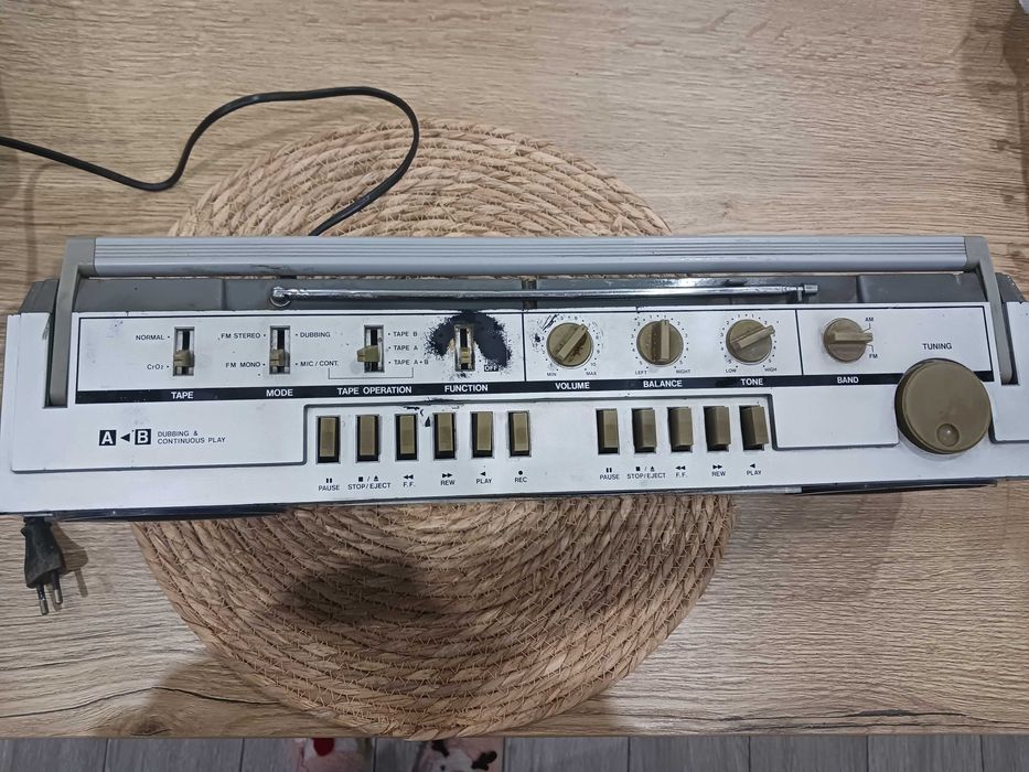 Ретро касетофон от соца