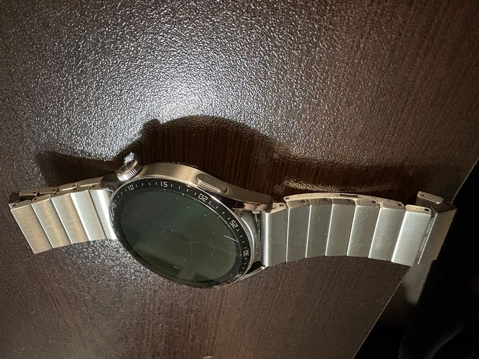 Часовник Huawei GT3