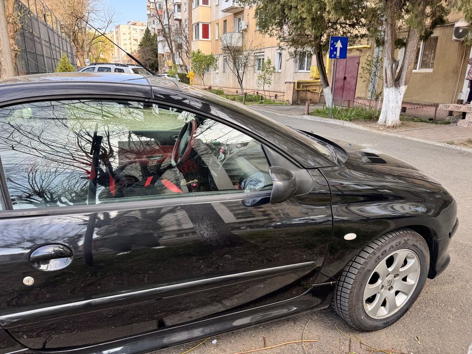 Peugeot 206 - stare foarte buna, intretinuta, multe piese schimbate