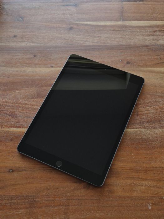 Tabletă iPad 8th 10.2 - 32GB