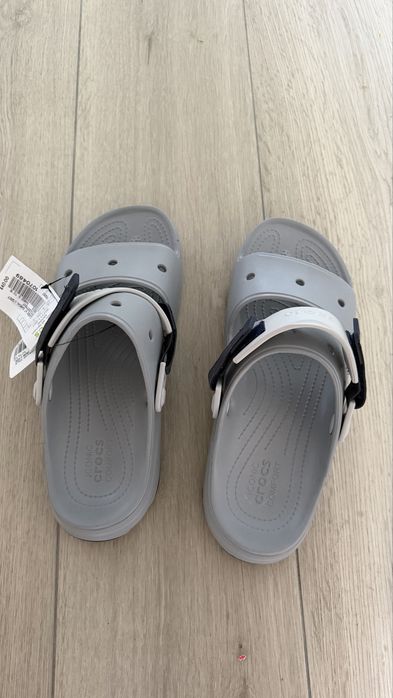 Crocs incaltaminte  confortabila si durabili