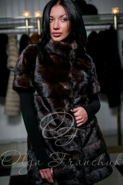 Норковая жилетка новая