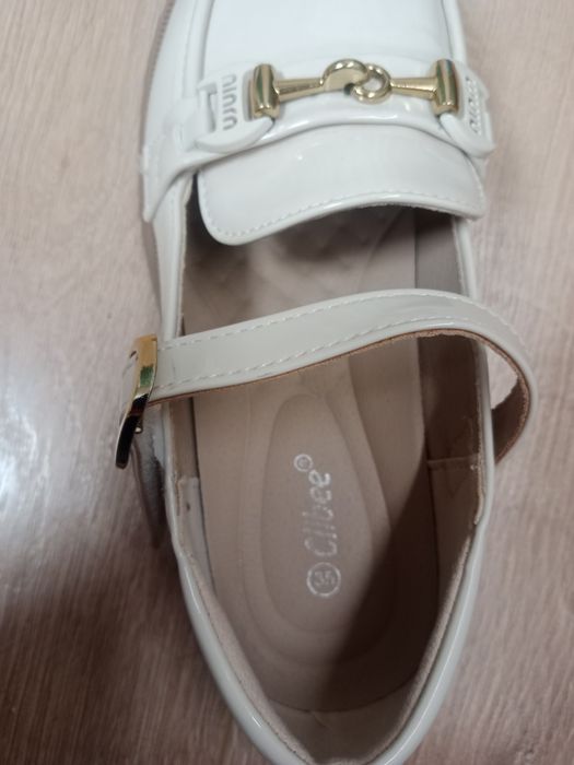 Школьные туфли для девочек