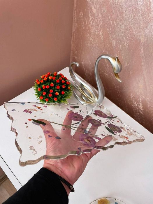 Чинии и поднос от епоксидна смола