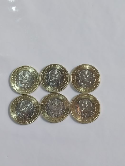 Монета 100теңге 200теңге