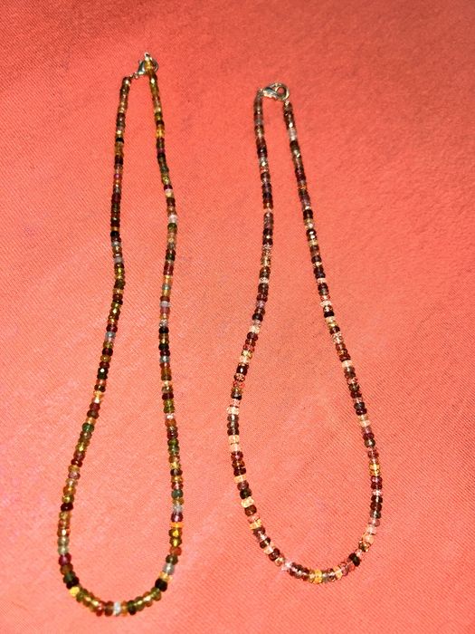 Бусы из натуральных камней