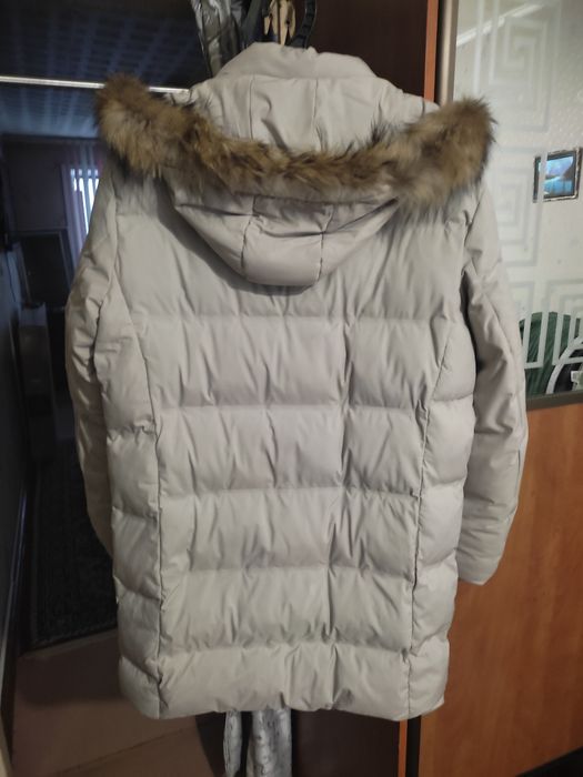 Продам пуховик,типа Аляска,новый.