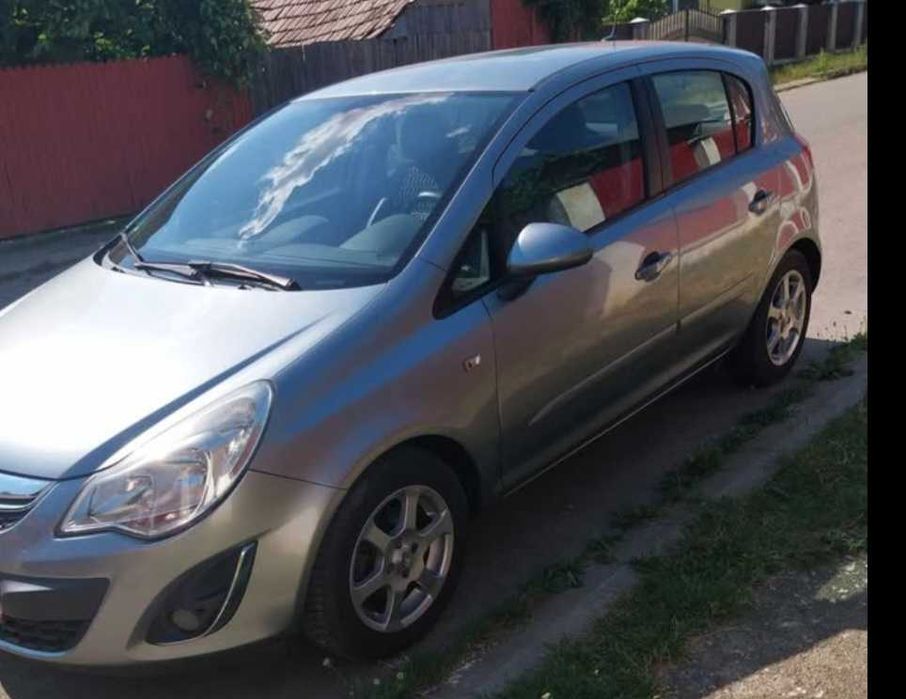 Vând Opel Corsa cutie automată