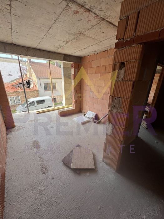 Продава се Тристаен апартамент в Варна, Христо Ботев - 89 кв.м за 854 €/кв.м - Снимка #3